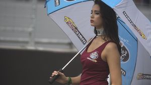 Para Sosok Rupawan Sebelum Balapan di Sirkuit Red Bull Ring