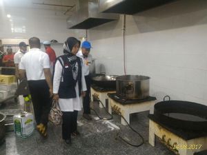 PPIH Sidak PT Bahar Harr, Penyedia Katering Basi untuk Jemaah