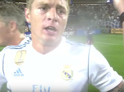 Kerennya Ref Cam: Nonton Bola dari Tengah Lapangan