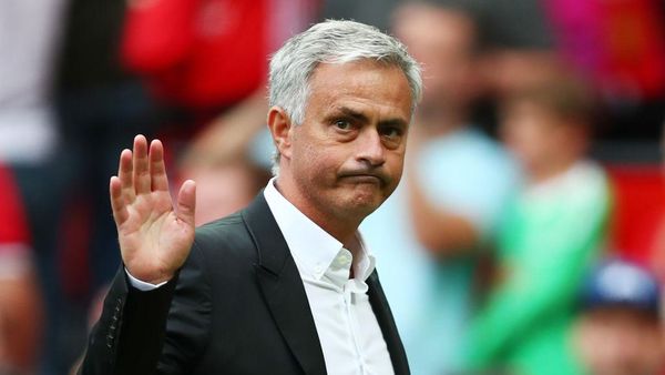 Senyum Dong, Mourinho