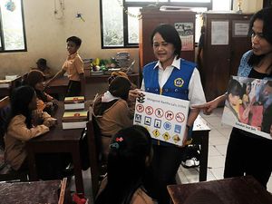 Murid SD Belajar Keselamatan Berlalulintas Murid SD Belajar Keselamatan Berlalulintas