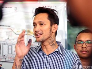 Senyum Semringah Tora Sudiro usai Dibebaskan