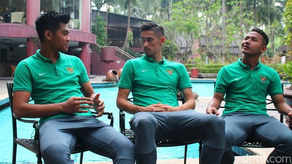 Lebih Dekat dengan Gavin, Kartika Ajie, Gian Zola dan Ezra Walian