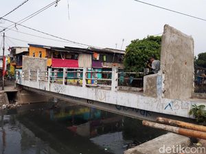 Sering Jadi Lokasi Tawuran, Jembatan di Johar Baru Ditutup Sering Jadi Lokasi Tawuran, Jembatan di Johar Baru Ditutup