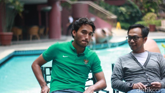 Ezra Walian dalan Live Chat bersama detikSport, Jumat (10/8/2017) di Hotel Aryaduta, Karawacit, Tangerang.