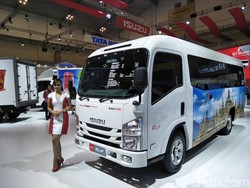 Cetak Rekor Baru, Isuzu Siap Hadapi 2018