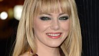 Foto: 10 Pesona Selebriti Cantik Tampil dengan Rambut Poni