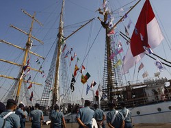 Gelar Upacara di Tengah Laut, KRI Dewaruci Berlayar ke Jakarta