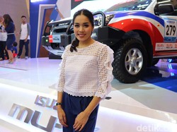 Alexandra Asmasoebrata Pertama Nyetir Mobil Manual Pakai Panther