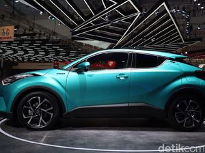 Toyota C-HR Sudah Diuji di Trek Neraka Toyota C-HR Sudah Diuji di Trek Neraka