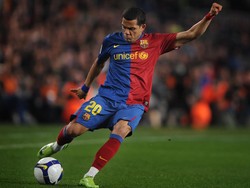 Di awal karier di Barca, Dani Alves pakai nomor 20. (Foto: Denis Doyle/Getty Images)
