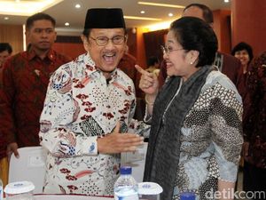 Potret Kemesraan Habibie dan Megawati