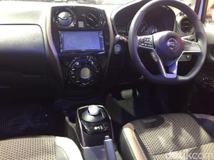 Di RI Cuma Tambahan, di AS Kamera Belakang Wajib Ada di Mobil