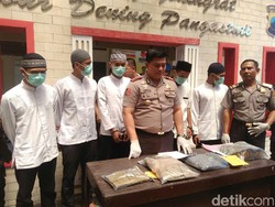 Berbaju Koko dan Berpeci, Ini Para Tersangka Baru Kasus Mapala UII