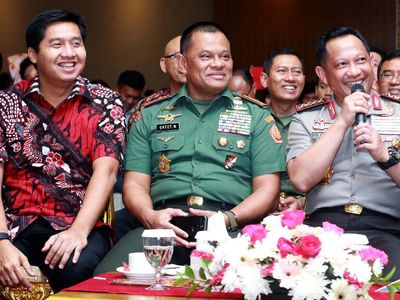 Kapolri dan Panglima TNI Hadiri Simposium Nasional