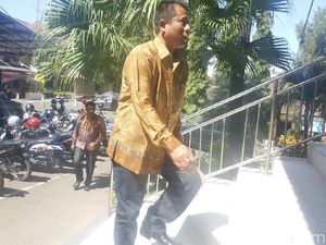 8 Jam Diperiksa, 12 Anggota DPRD Mulai Tinggalkan Polres Malang