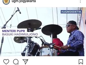 Foto: Begini Aksi Nyentrik Para Menteri Jokowi