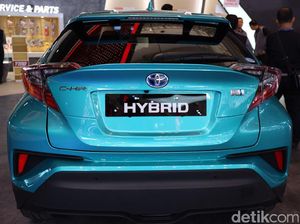 Toyota C-HR Hybrid Bakal Susul Camry ke Indonesia Toyota C-HR Hybrid Bakal Susul Camry ke Indonesia