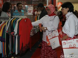 Pemerintah Tekankan Protokol Kesehatan untuk Mereka yang Mau Belanja Pemerintah Tekankan Protokol Kesehatan untuk Mereka yang Mau Belanja