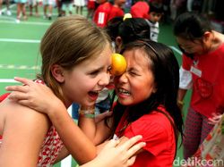 Ketika Anak-anak Bule Ikuti Lomba 17 Agustus