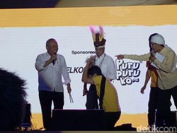 Keren! Menteri Basuki-Budi Ngeband Bento di Indonesia Happy