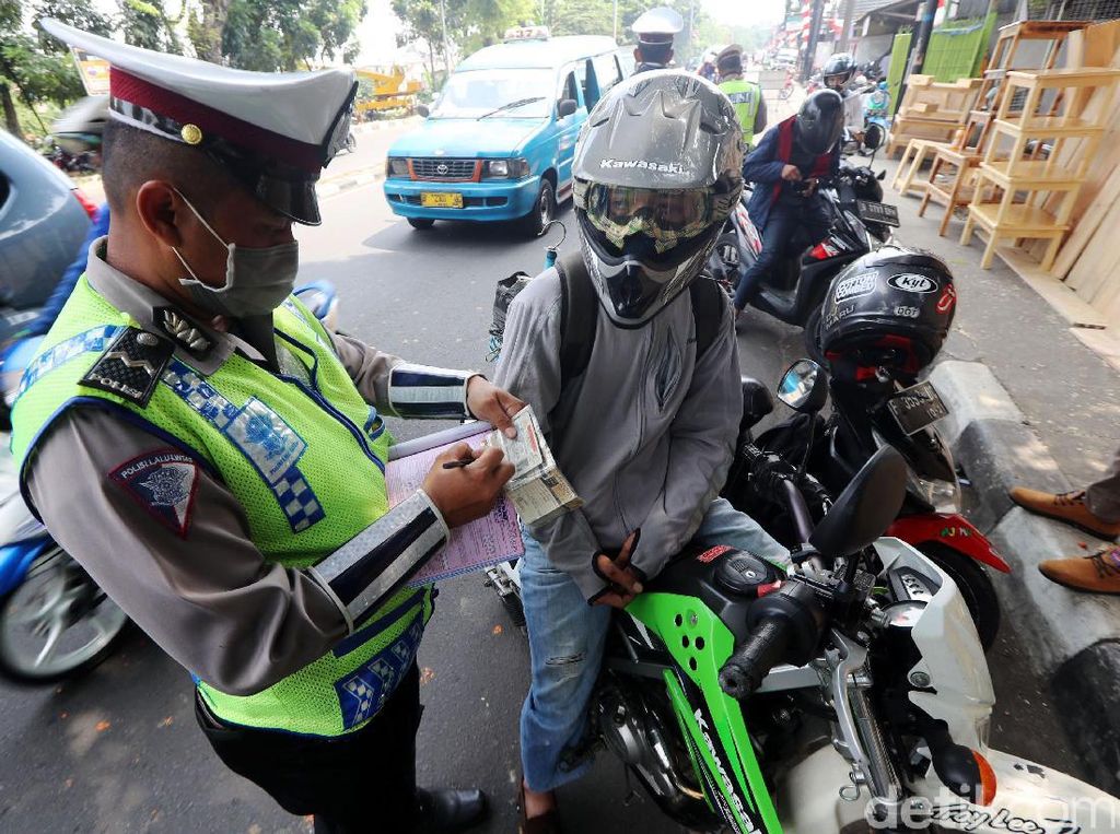 Ini Dasar Aturan STNK Mati Dua Tahun Kendaraan Jadi Bodong Ini Dasar Aturan STNK Mati Dua Tahun Kendaraan Jadi Bodong