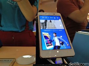 Ponsel Menengah Tumbuh, Milenial Jadi Sasaran