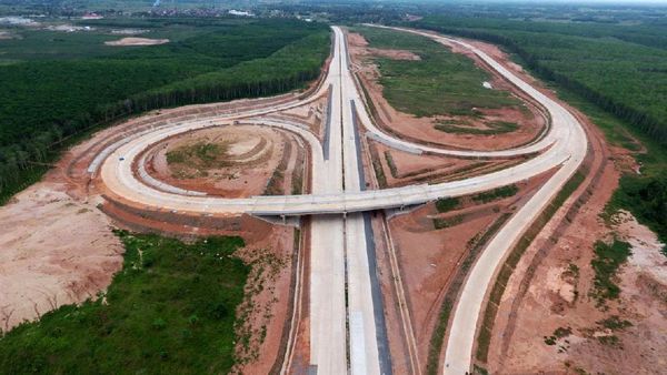 Jokowi Kebut Pembangunan Tol Bakauheni-Terbanggi Besar