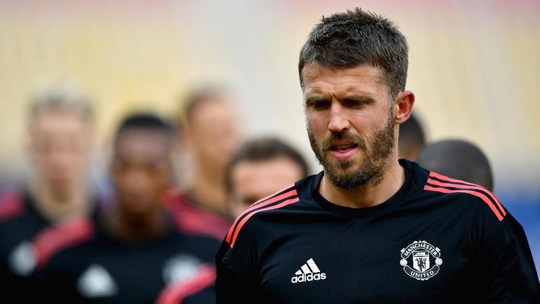 Mourinho: Carrick Akan Pensiun Akhir Musim Ini, Lalu Jadi Pelatih Mourinho: Carrick Akan Pensiun Akhir Musim Ini, Lalu Jadi Pelatih