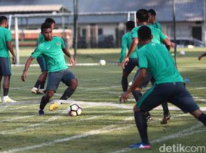 Klub Mana yang Dituju Osvaldo Haay? Klub Mana yang Dituju Osvaldo Haay?