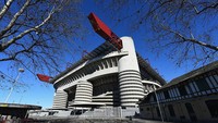 San Siro, juga disebut sebagai Giuseppe Meaza, merupakan markas dari AC Milan dan Inter Milan. Kapasitas stadion ini tercatat mencapai 80.018. (Foto: Shaun Botterill/Getty Images)