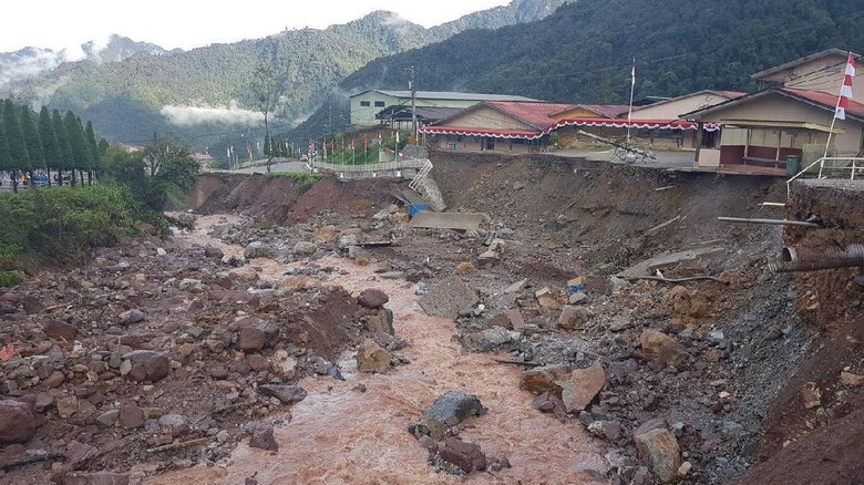 Pegawai Freeport Indonesia Unjuk Rasa, Ada Pembakaran Mobil