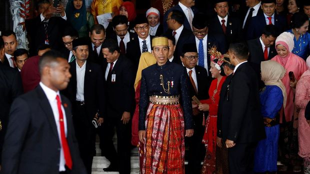 Strategi Jokowi Bertahan di Istana Jelang Deadline 2019