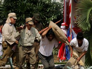 Melihat Teatrikal Napak Tilas HUT RI ke-72