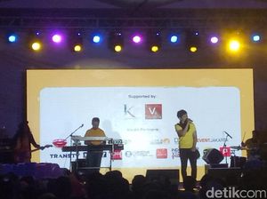 Team Lo Kocok Perut 1.500 Pengunjung Indonesia Happy