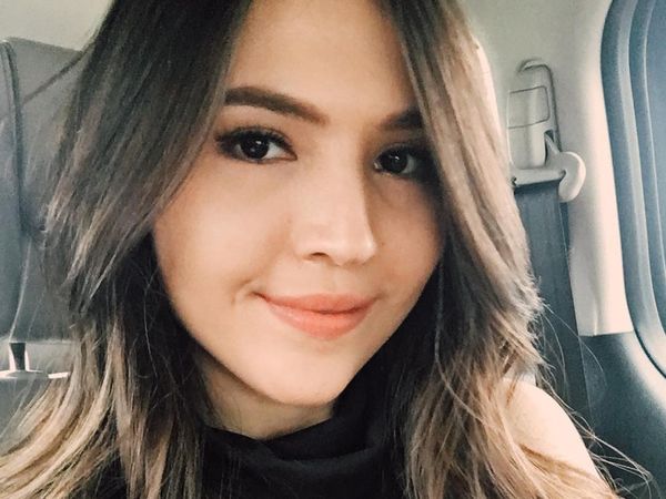 Foto: 10 Pesona Artis Cantik Pemilik Lesung Pipit Paling Menawan