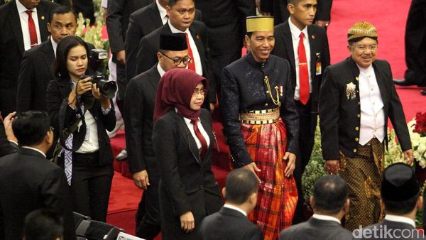 Foto: Kompak, Jokowi-JK Berbaju Adat di Sidang Tahunan