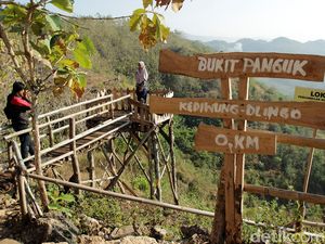 Foto: Tempat Foto Kekinian di Bukit Panguk, Yogyakarta