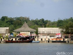 Menyelami Kampung Laut di Segara Anakan Cilacap