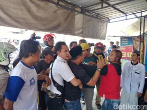 Polisi Janji Usut Tuntas Pemukulan Sopir Taksi Online di Cirebon