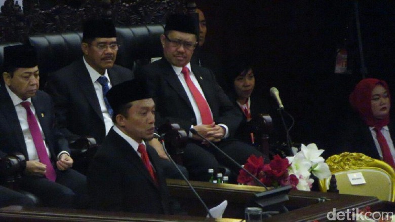 Doa Tifatul di Sidang Tahunan: Gemukkan Badan Jokowi yang Makin Kurus
