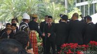 Foto: Jokowi Berbaju Bugis ke Sidang Tahunan Parlemen