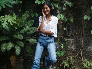 Ini Laras Sekar, Satu-satunya Model Indonesia di Paris Fashion Week 2017 Ini Laras Sekar, Satu-satunya Model Indonesia di Paris Fashion Week 2017
