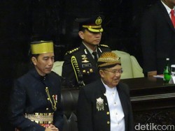 Rakyat Papua Dulu Beli BBM Mahal, Jokowi Pastikan Sekarang Tidak Lagi