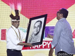 Open Mic, Menteri Budi Karya Boyong Penonton Bayaran
