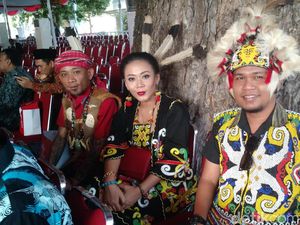 Laskar Dayak ke Istana Merdeka Bawa Harapan dari Pedalaman