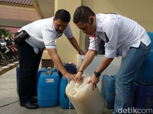 Polda Sumsel Sita 1.920 Liter Tuak