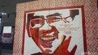 Foto: Sambut HUT RI, Wajah Ahok Menjelma Jadi Kain Perca Merah-Putih
