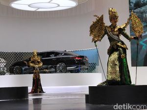 Lenggok Puteri Indonesia Kenalkan Budaya Indonesia