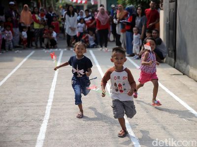 Foto : Cerianya Anak-anak Ikuti Lomba di HUT RI